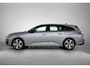 Peugeot 308 SW Active Pack Business 1.6 Plug-in Hybrid 180pk Automaat | Navigatie | Climate Control | Cruise Control | Parkeersensoren | Led koplampen | Keyless start | Draadloze Apple Carplay / Android Auto | Volledig digitaal instrumentenpaneel | Elektrisch inklapbare spiegels | Trekhaak | 17" lichtmetalen velgen |