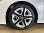 Toyota Prius 1.8 White Edition Adaptive Cruise / HUD / Keyless / Stoelverwarming / JBL / Camera / Navigatie / 17'' LMV