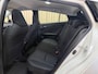 Toyota Prius 1.8 White Edition Adaptive Cruise / HUD / Keyless / Stoelverwarming / JBL / Camera / Navigatie / 17'' LMV