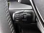 Peugeot 2008 SUV Allure 130pk Automaat | Navigatie | Climate Control | Cruise Control | Led koplampen | Parkeersensoren | Armsteun | Elektrisch inklapbare spiegels | Apple Carplay / Android Auto | Bluetooth | DAB+ radio | Donker getint glas | Dealeronderhouden | 17" lichtmetalen velgen |