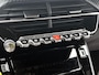 Peugeot 2008 SUV Allure 130pk Automaat | Navigatie | Climate Control | Cruise Control | Led koplampen | Parkeersensoren | Armsteun | Elektrisch inklapbare spiegels | Apple Carplay / Android Auto | Bluetooth | DAB+ radio | Donker getint glas | Dealeronderhouden | 17" lichtmetalen velgen |