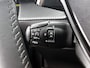 Peugeot 2008 SUV Allure 130pk Automaat | Navigatie | Climate Control | Cruise Control | Led koplampen | Parkeersensoren | Armsteun | Elektrisch inklapbare spiegels | Apple Carplay / Android Auto | Bluetooth | DAB+ radio | Donker getint glas | Dealeronderhouden | 17" lichtmetalen velgen |