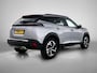 Peugeot 2008 SUV Allure 130pk Automaat | Navigatie | Climate Control | Cruise Control | Led koplampen | Parkeersensoren | Armsteun | Elektrisch inklapbare spiegels | Apple Carplay / Android Auto | Bluetooth | DAB+ radio | Donker getint glas | Dealeronderhouden | 17" lichtmetalen velgen |