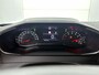 Peugeot 2008 SUV Allure 130pk Automaat | Navigatie | Climate Control | Cruise Control | Led koplampen | Parkeersensoren | Armsteun | Elektrisch inklapbare spiegels | Apple Carplay / Android Auto | Bluetooth | DAB+ radio | Donker getint glas | Dealeronderhouden | 17" lichtmetalen velgen |