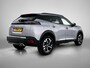 Peugeot 2008 SUV Allure 130pk Automaat | Navigatie | Climate Control | Cruise Control | Led koplampen | Parkeersensoren | Armsteun | Elektrisch inklapbare spiegels | Apple Carplay / Android Auto | Bluetooth | DAB+ radio | Donker getint glas | Dealeronderhouden | 17" lichtmetalen velgen |