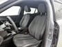Peugeot 2008 SUV Allure 130pk Automaat | Navigatie | Climate Control | Cruise Control | Led koplampen | Parkeersensoren | Armsteun | Elektrisch inklapbare spiegels | Apple Carplay / Android Auto | Bluetooth | DAB+ radio | Donker getint glas | Dealeronderhouden | 17" lichtmetalen velgen |