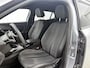 Peugeot 2008 SUV Allure 130pk Automaat | Navigatie | Climate Control | Cruise Control | Led koplampen | Parkeersensoren | Armsteun | Elektrisch inklapbare spiegels | Apple Carplay / Android Auto | Bluetooth | DAB+ radio | Donker getint glas | Dealeronderhouden | 17" lichtmetalen velgen |
