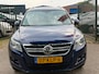 Volkswagen Tiguan 2.0 TSI Sport&Style 4Motion 2e eigenaar dealer onderhouden airco trekhaak parkeer sensor navigatie