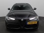 Alfa Romeo Giulia 2.0T Sprint Veloce Interieur | Panoramadak | Afneembare Trekhaak | 19" Licht Metalen Velgen | Camera | Dodehoekbewaking | Apple Carplay/Android Auto | Cruise Control Adaptief | Drive Assist