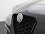 Alfa Romeo Giulia 2.0T Sprint Veloce Interieur | Panoramadak | Afneembare Trekhaak | 19" Licht Metalen Velgen | Camera | Dodehoekbewaking | Apple Carplay/Android Auto | Cruise Control Adaptief | Drive Assist