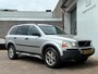 Volvo XC90 2.5T Autom. 4WD 7-pers. MOTOR TIKT