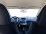 Peugeot 107 1.0 Black & Silver | 100% onderhouden | Alcantara bekleding | 14" lichtmetalen velgen | Elektrische ramen voor | Bluetooth | Privacy glas |