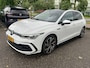 Volkswagen Golf 1.5 eTSI R-Line | 150 PK | Automaat | Panorama Schuif-Kantel Dak | Stoel en Stuurverwarming | Apple Carplay / Android Auto