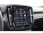 Volvo EX40 Single Ext. Range Ultra 82 kWh / Panorama schuif-kanteldak / 360 Camera / Harman Kardon / Trekhaak / Stuur- en stoelverwarming / Adaptive Cruise / Elektrische best.stoel met geheugen