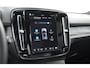 Volvo EX40 Single Ext. Range Ultra 82 kWh / Panorama schuif-kanteldak / 360 Camera / Harman Kardon / Trekhaak / Stuur- en stoelverwarming / Adaptive Cruise / Elektrische best.stoel met geheugen