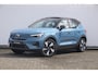Volvo EX40 Single Ext. Range Ultra 82 kWh / Panorama schuif-kanteldak / 360 Camera / Harman Kardon / Trekhaak / Stuur- en stoelverwarming / Adaptive Cruise / Elektrische best.stoel met geheugen
