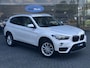 BMW X1 xDrive20i High Executive | Camera | Carplay | Leer | Parkeer Assistent | Driving Assistant Plus -Cruise control adaptief met stop&go, file assistent-grootlichtassistent-rijstrooksensor-