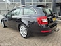 Skoda Octavia Combi 1.2 DEALER ONDERHOUDEN XENON LEDER NAVI