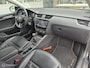 Skoda Octavia Combi 1.2 DEALER ONDERHOUDEN XENON LEDER NAVI