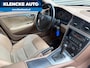 Volvo V70 2.4 Automaat 140PK Schuifdak Standkachel Trekhaak Leer Cruise ctrl Parkeersensoren NW APK
