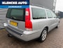 Volvo V70 2.4 Automaat 140PK Schuifdak Standkachel Trekhaak Leer Cruise ctrl Parkeersensoren NW APK