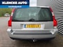 Volvo V70 2.4 Automaat 140PK Schuifdak Standkachel Trekhaak Leer Cruise ctrl Parkeersensoren NW APK