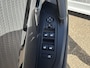 Peugeot 2008 1.2 Hybrid 136 GT | Stoelverwarming | Climate Control | Navigatie | Apple Carplay | Android Auto | Cruise Control | Camera | Schuifdak |