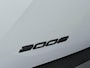 Peugeot 2008 1.2 Hybrid 136 GT | Stoelverwarming | Climate Control | Navigatie | Apple Carplay | Android Auto | Cruise Control | Camera | Schuifdak |