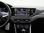 Volkswagen Polo 1.0 TSI Life 95 PK| Origineel Nederlands | 1e Eigenaar | Parkeersensoren Voor & Achter | Airco | Digitale Cockpit | Apple Carplay | Android Auto | 15 Inch Velgen