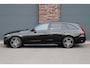 Mercedes-Benz C-klasse Estate 300 e AMG Line Premium+ | Panoramadak | Memory | Nappa Leder | Trekhaak | HUD | Augmented Reality | Keyless Go | Surround Camera | Dodehoekassistent |