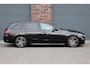 Mercedes-Benz C-klasse Estate 300 e AMG Line Premium+ | Panoramadak | Memory | Nappa Leder | Trekhaak | HUD | Augmented Reality | Keyless Go | Surround Camera | Dodehoekassistent |