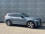 Volvo XC60 2.0 T6 Plug-in Hybrid AWD Ultimate Dark | PHEV | Trekhaak | Panoramadak | Head-up Display | Keyless Entry | Elektrische Achterklep | Stoelververwarming voor en achter | Cruise Control Adaptief | BLIS | Lichtmetalen Velgen 21 inch | Alarm | Navigatie | Apple Carplay | Android Auto
