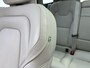 Volvo XC60 2.0 T8 Twin Engine AWD Inscription | Adaptieve cruise control en Pilot assist | Luchtvering | 360 Graden Camera | Parkeersensoren | Panoramadak | Bowers Wilkins Audio | Head-up Display | DAB | Navigatie | Sportstoelen