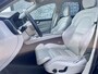 Volvo XC60 2.0 T8 Twin Engine AWD Inscription | Plug-in Hybrid (PHEV) | Luchtvering | 360 Graden Camera | Parkeersensoren | Panoramadak | Bowers Wilkins Audio | Head-up Display | DAB | Navigatie | Sportstoelen