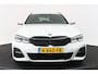 BMW 3-Serie Touring 330i High Executive (CAMERA, STOELVERWARMING, SFEERVERLICHTING, ELEKTR STOELEN, PARKEERSENSOREN)