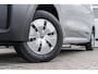 Volkswagen e-Transporter 34 L2H1 218pk Life 64 kWh | Navigatiesysteem | Trekhaak