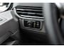 Volkswagen e-Transporter 34 L2H1 218pk Life 64 kWh | Navigatiesysteem | Trekhaak