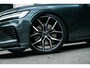 Volvo V60 2.0 T8 Plug-in hybrid AWD Ultra Dark | 21" Polestar | Black Pack | Bowers & Wilkins | Heico Uitlaatsysteem | Heico Body Kit | Trekhaak | Massage & Ventilatie |