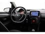 Toyota Aygo 1.0 VVT-i x-joy cabrio | Elektrisch vouwdak | Apple Carplay / Android Auto | Clima | Camera | 15 inch | Bluetooth | Privacy glas | DAB
