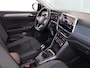 Volkswagen T-Roc 1.5 TSI Style 150 pk Automaat (DSG) | Verlengde garantie | Navigatie | Panoramadak | Parkeersensoren (Park assist) | Achteruitrijcamera | Stoelverwarming |