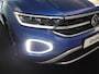 Volkswagen T-Roc 1.5 TSI Style 150 pk Automaat (DSG) | Verlengde garantie | Navigatie | Panoramadak | Parkeersensoren (Park assist) | Achteruitrijcamera | Stoelverwarming |