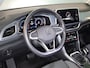 Volkswagen T-Roc 1.5 TSI Style 150 pk Automaat (DSG) | Verlengde garantie | Navigatie | Panoramadak | Parkeersensoren (Park assist) | Achteruitrijcamera | Stoelverwarming |