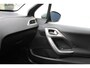 Peugeot 2008 1.2 PureTech 110pk Blue Lion Airco Navi Carplay Panoramadak Trekhaak Dealer onderhouden
