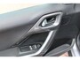 Peugeot 2008 1.2 PureTech 110pk Blue Lion Airco Navi Carplay Panoramadak Trekhaak Dealer onderhouden