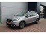 Peugeot 2008 1.2 PureTech 110pk Blue Lion Airco Navi Carplay Panoramadak Trekhaak Dealer onderhouden