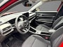 Jeep Avenger Summit 54 kWh | Direct Leverbaar | Warmtepomp | 18'' LM. Velgen | Elektr. Kofferklep | Parkeercamera Achter | Navigatie |