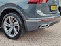 Volkswagen Tiguan 2.0 TSI 190PK 4MOTION DSG R-Line | Pano | Trekhaak | HUD | Stuur- & stoelverwarming | Virtual | App-connect | LMV 19" |
