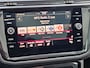 Volkswagen Tiguan 2.0 TSI 190PK 4MOTION DSG R-Line | Pano | Trekhaak | HUD | Stuur- & stoelverwarming | Virtual | App-connect | LMV 19" |