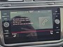 Volkswagen Tiguan 2.0 TSI 190PK 4MOTION DSG R-Line | Pano | Trekhaak | HUD | Stuur- & stoelverwarming | Virtual | App-connect | LMV 19" |