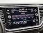 Volkswagen T-Roc 1.5 TSI Sport | Trekhaak | Camera | CarPlay | Stoel-/Stuuverwarming | Adaptive Cruise |